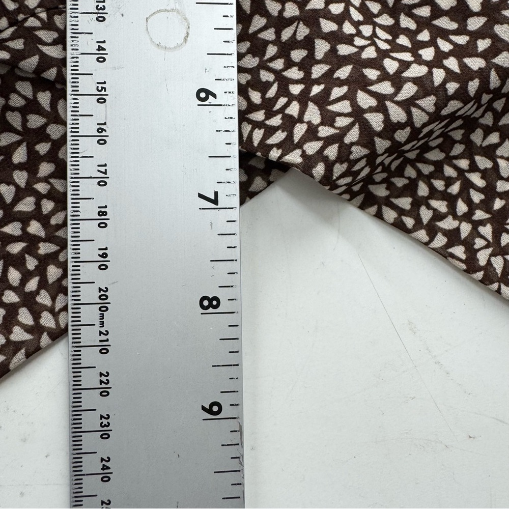 Petal + Pup Brown Heart Print Long Sleeve Cropped Blouse Size 0 US / 4 AU - Picture 7 of 11